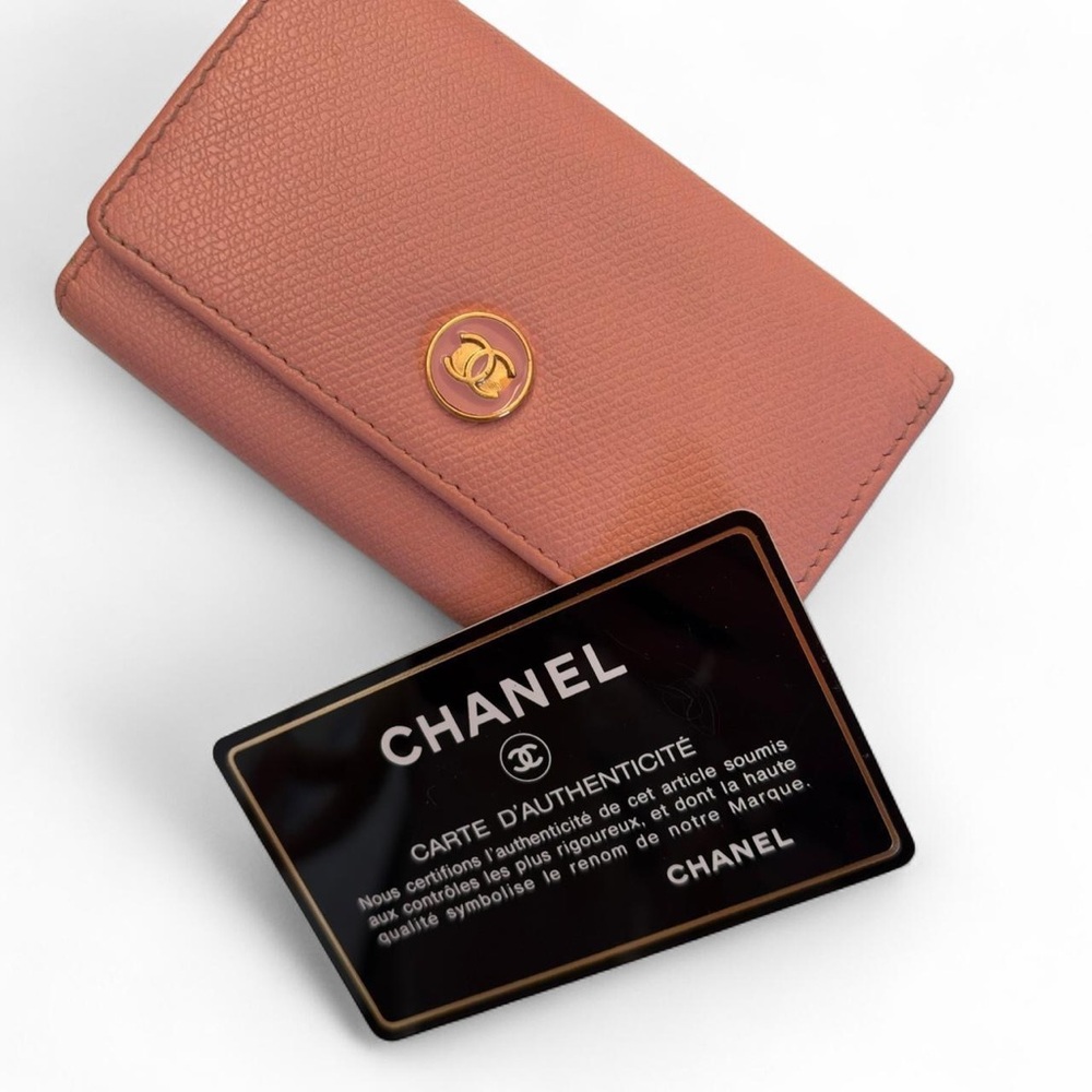CHANEL 6 Pink Calfskin Key Case Holder